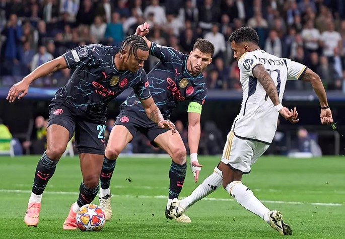 ไฮไลท์ฟุตบอล ราชันแลกหมัดเรือสุดมันส์ 3-3 ชปล.ยกแรก