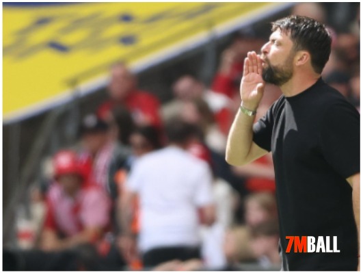 นักบุญจ่อตกรางวัลมาร์ตินคุยต่อสัญญาอีก3ปี 