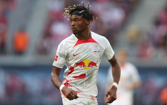 ตราหมีรายวันเล็งซีมาก็องรายล่าสุด