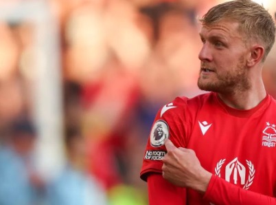 นูโน่คอนเฟิร์มกัปตันวอร์รัลล์ใกล้ย้ายไปเบิร์นลีย์