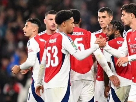 ปืนลุ้นทีมที่สองชนะลีกสูงสุดเกมที่2,000