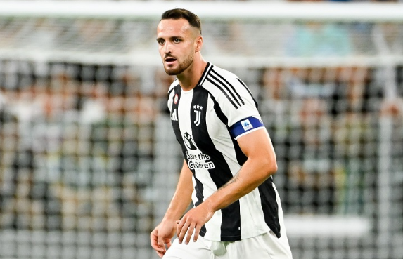 ม้าลายใกล้จับ กัตติ ต่อสัญญาเพิ่ม