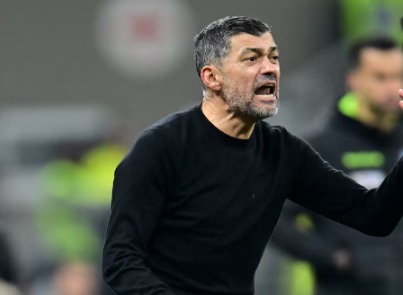 คอนไซเซา รับเกมครึ่งแรกแย่สุดในอาชีพ